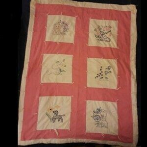 Vintage Handmade Beautiful Shabby chic baby quilt 50x38"